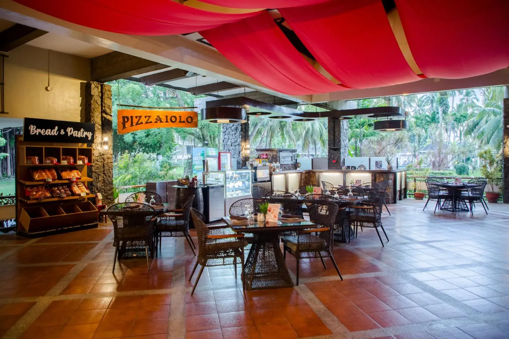 Restaurant/places to eat in Waterfront Insular Hotel Davao
